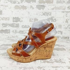B.O.C Born Concept Brown Leather Strappy Buckle Peep Toe Wedge Sandals C278